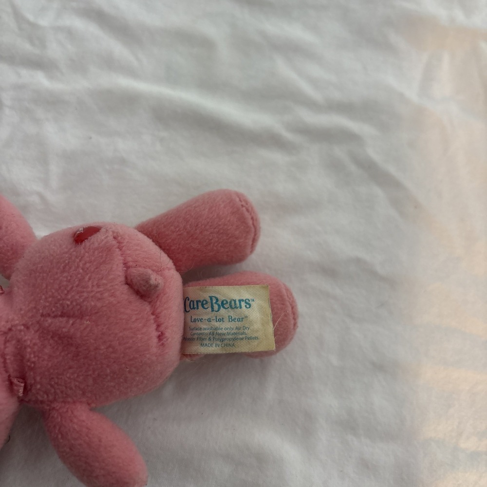 Vintage Care Bears Mini Love A Lot Backpack Clip on Plush Stuffed 5" 2002 - Picture 7 of 8